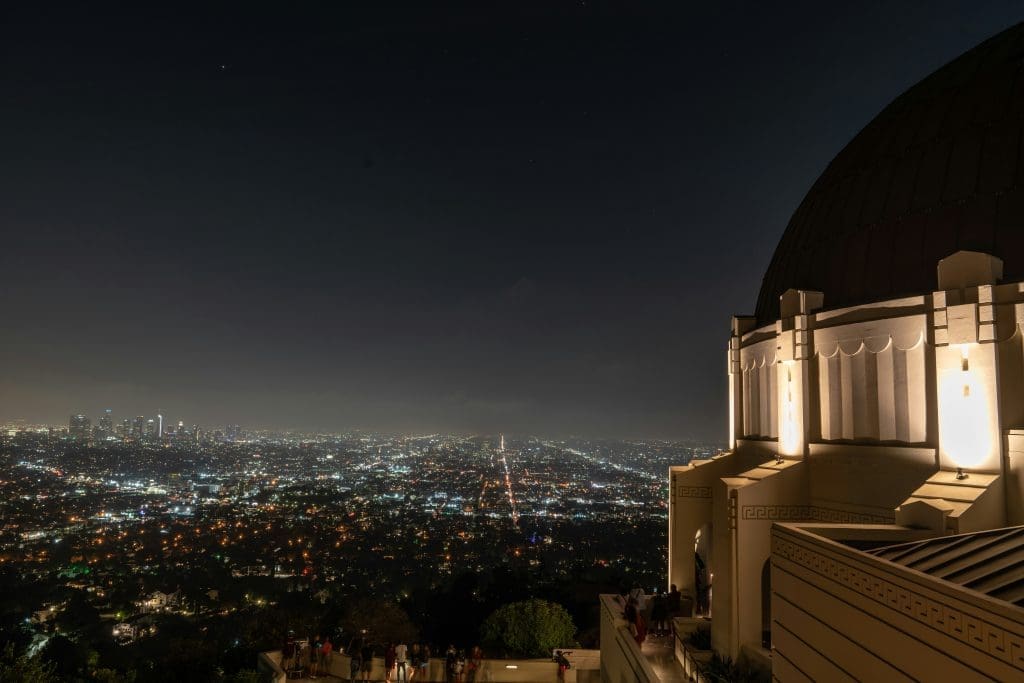 The Charm Of Open Spaces: Hotels With Balconies Los Angeles Guide
